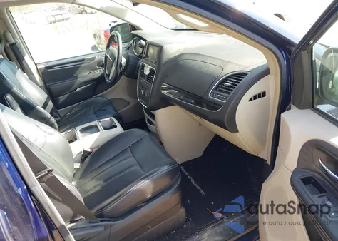 2013 Chrysler Town & Country Touring z USA, uszkodzony, nr VIN 2C4RC1BG6DR631152